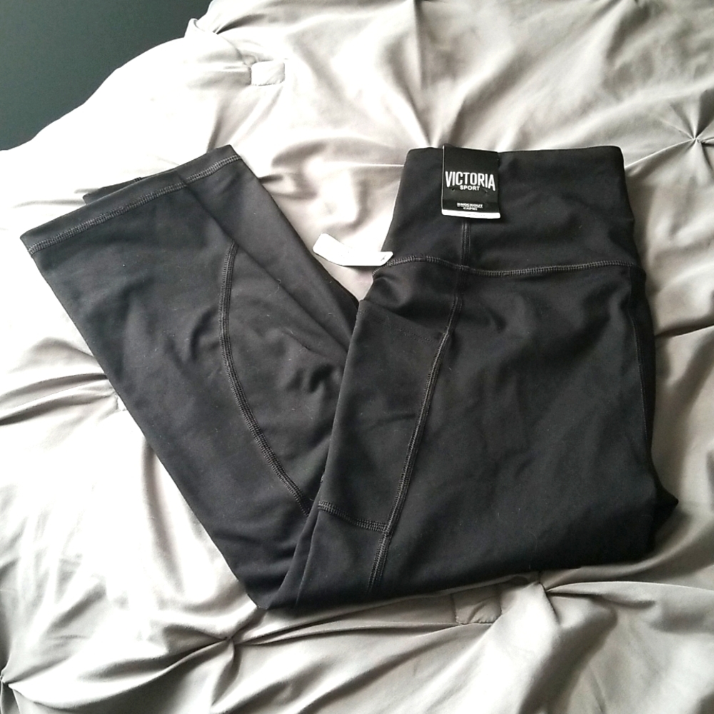 Vs capris